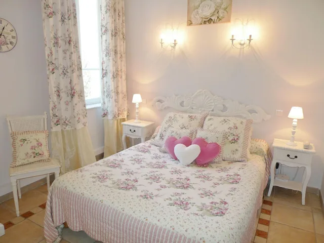 Comfort, Double Bed, Hill Side، L Orangeraie Hotel 2/3