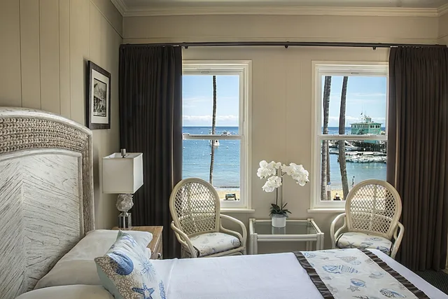 غرفة بسرير كوين بإطلالة على البحر، Hotel Mac Rae 2/2