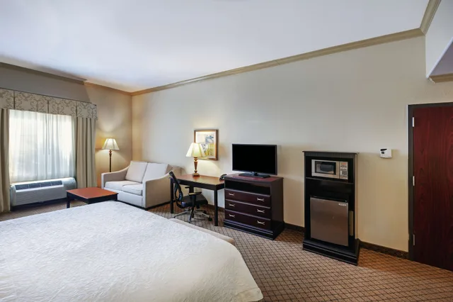 استوديو بسرير كينج بشرفة مع أريكة، Hampton Inn Suites Galveston 4/9