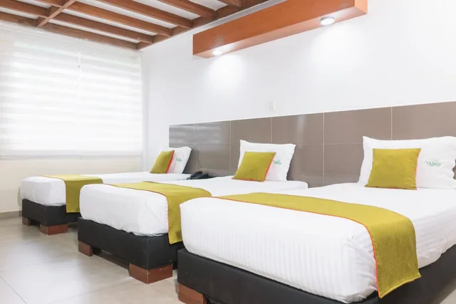 غرفة أساسية ثلاثية بثلاثة أسرّة، Waira Suites Hotel 4/6