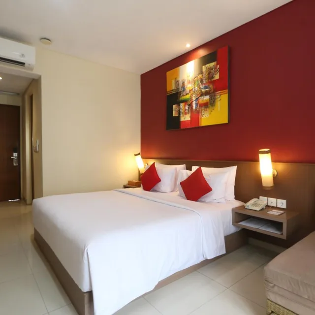 غرفة ديلوكس بسرير مزدوج بإطلالة على المدينة في طابق مرتفع، Grand La Walon Hotel 2/10