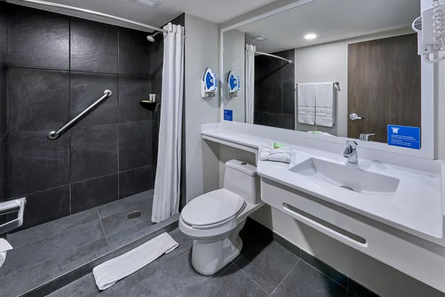 غرفة سوبيريور بسرير كينج، City Express By Marriott Ciudad de Mexico La Villa 7/7
