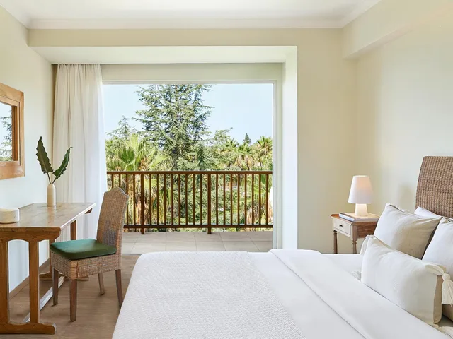 غرفة بريميير بإطلالة على البحر، Grecotel Filoxenia Kalamata 3/7