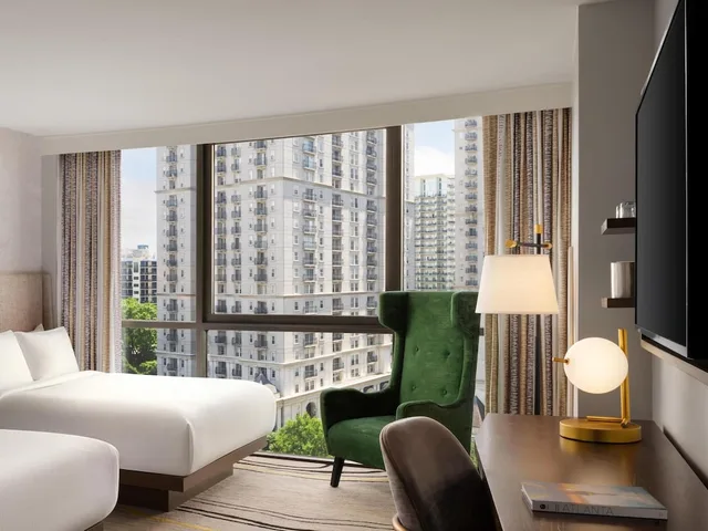 Tree Top, 2 Queen Beds, Accessible، The Starling Atlanta Midtown, Curio Collection by Hilton 8/8