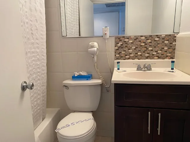 استوديو بسريرين مزدوجين بإطلالة على البحر، Ocean Front Casablanca Studios with FULL KITCHENS & Beach access By BL Rentals 4/4