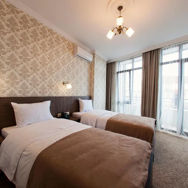 غرفة سوبيريور بسريرين منفصلين، Old Garden Hotel 1/10