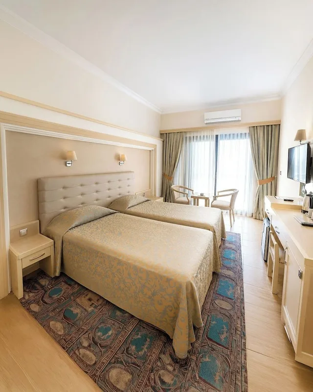 Standard, Twin Beds, Land View، Azka Hotel 7/10