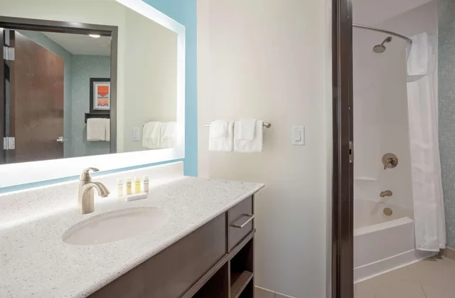 جناح بسرير كينج مع أريكة لذوي الإعاقة، Homewood Suites by Hilton Edina Minneapolis 5/7