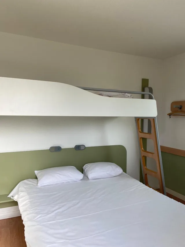 غرفة ثلاثية، Ibis Budget Pontivy 9/10