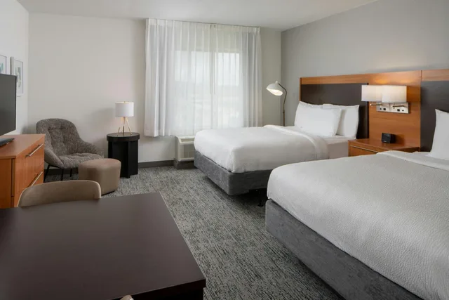 استوديو بسرير كوين، TOWNEPLACE SUITES HUNTSVILLE WEST/REDSTONE GATEWAY 2/7