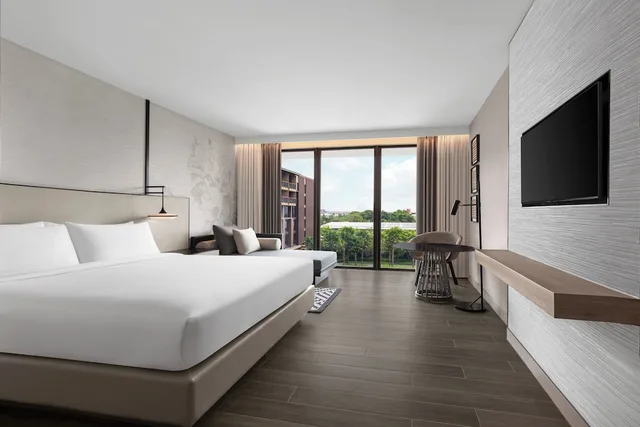 غرفة ديلوكس بسرير كينج لغير المدخنين، Courtyard by Marriott Bangkok Suvarnabhumi Airport 2/10