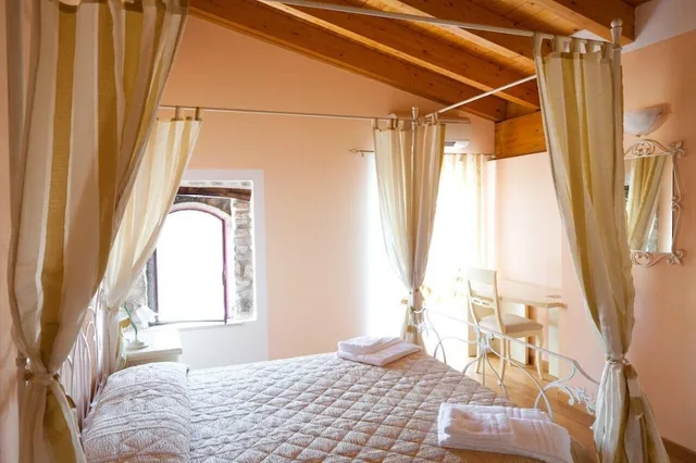 3 Bedrooms, Apartment, 1 Single and 3 Double Beds, Garden View, Sofa, Jetted Tub، Barchi Resort Apartments & Suites 1/8