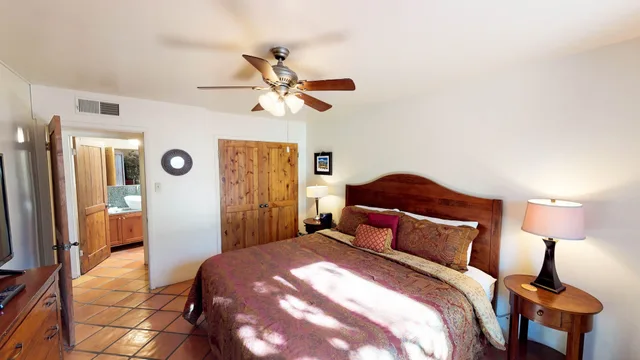1 Bedroom, Condominium, Queen Bed، Fort Marcy Hotel Suites 4/10