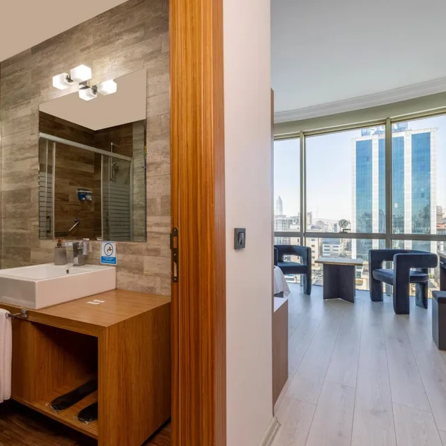 غرفة قياسية بسرير مزدوج، Asia Artemis Suite 9/9