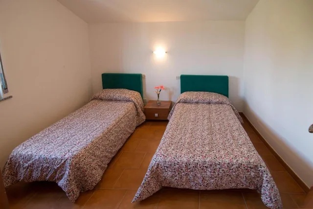 غرفة بسرير مزدوج أو سريرين منفصلين، Villaggio Alkantara 2/4