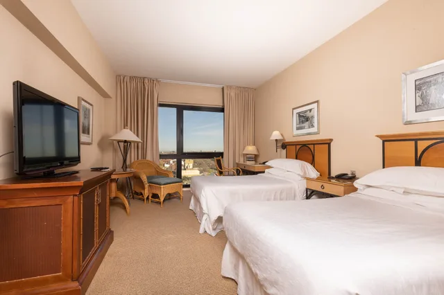 غرفة بسريرين منفصلين بإطلالة على المدينة، Sheraton Mar Del Plata Hotel 1/6