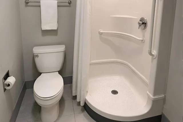 غرفة قياسية بسريرين مزدوجين، Park Inn by Radisson, Salt Lake City Downtown 8/10