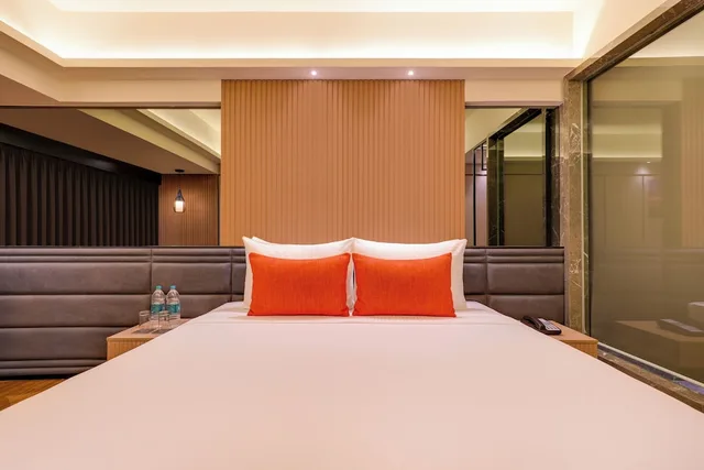 غرفة بريميير بسرير كينج، Grand Hometel Malad 4/8