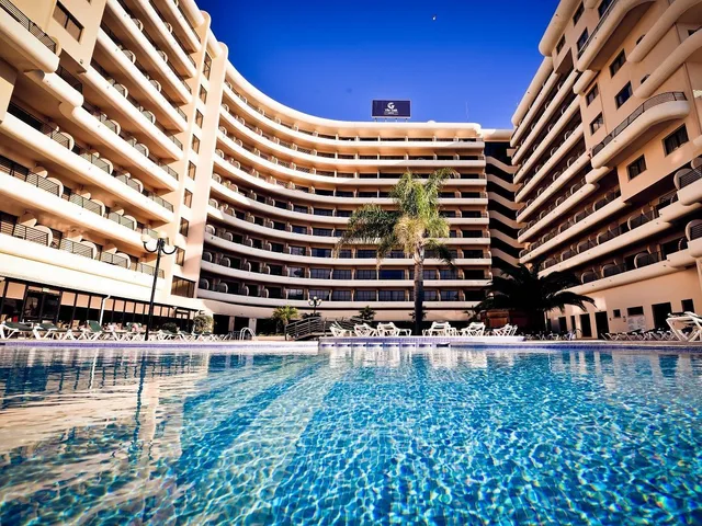 Senior, Double Bed، VILA GALE MARINA 1/2