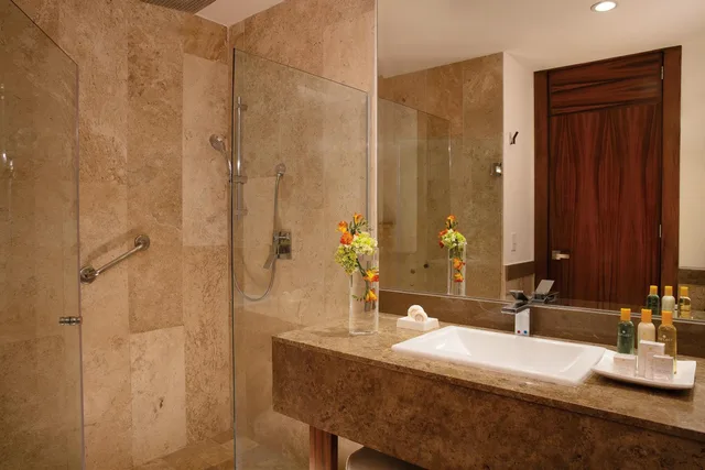 جناح جونيور، Krystal Grand Los Cabos All Inclusive 3/3