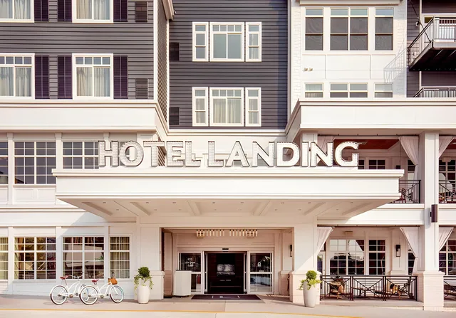 جناح جونيور لذوي الإعاقة، The Hotel Landing 1/1