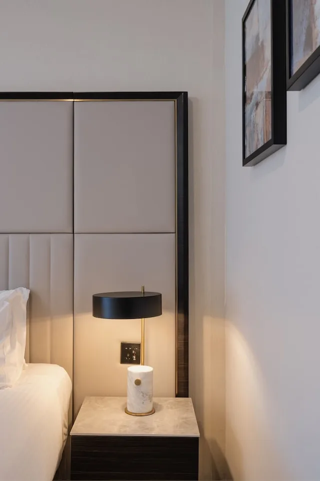 غرفة متصلة بسرير كوين وسريرين منفصلين بغرفتي نوم، Royal Pacific Hotel 7/10