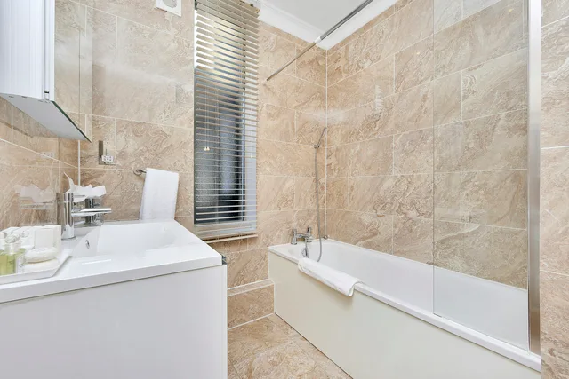 Highgrove, Suite, No 1 The Mansions By Mansley 5/5