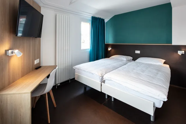 غرفة قياسية بسريرين منفصلين، Hotel Swiss Chocolate Lausanne By Fassbind 4/6