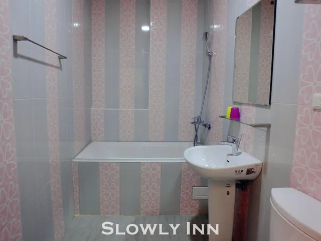 1 Bedroom, Romantic, Queen Bed, Balcony, Slowly Inn 8/10