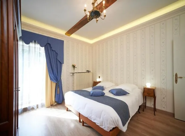 غرفة سوبيريور بسرير كوين، Relais Du Silence Chateau De La Richerie 1/4
