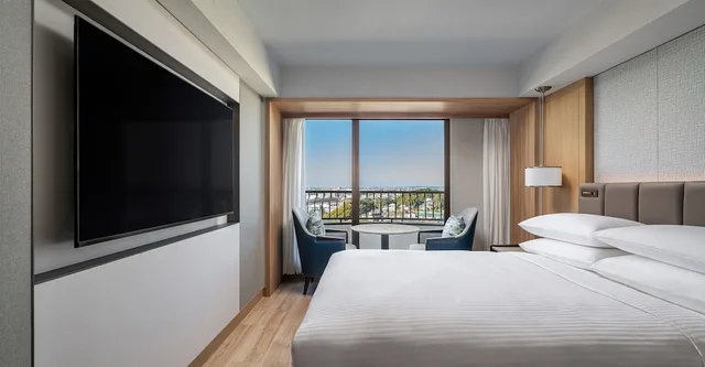 Room, Queen Bed, Grand Hamamatsu 2/10