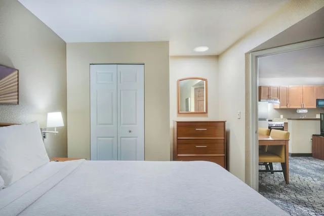 جناح بسريرين مزدوجين بغرفتي نوم، Towneplace Suites Raleigh Cary Weston Parkway 2/10