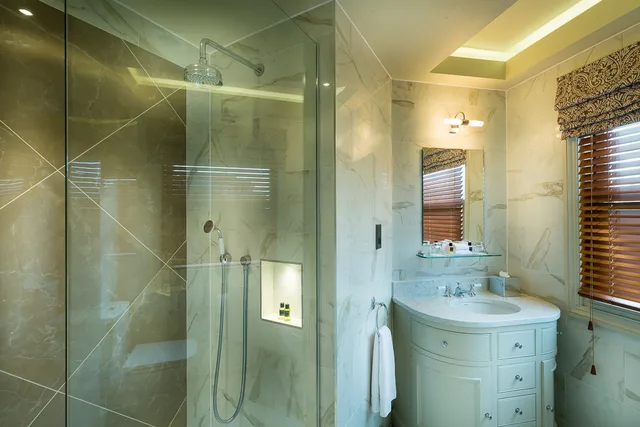 غرفة بسرير مزدوج، Down Hall Hotel Spa & Estate 3/3