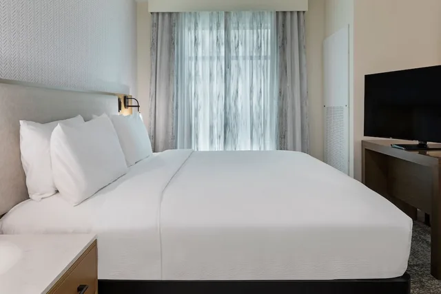 جناح بسرير كينج بغرفة نوم واحدة مع أريكة، Residence Inn Chatsworth 2/7