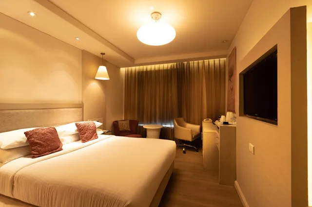 غرفة قياسية بسرير كينج، Clarens Hotel 1/5