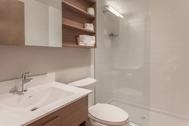 جناح بسريرين كوين بمطبخ، Microtel Inn & Suites by Wyndham Oyster Bay 6/8