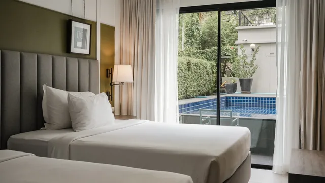 Superior Pool Access، Sugar Marina Resort Cliffhanger Aonang 4/7