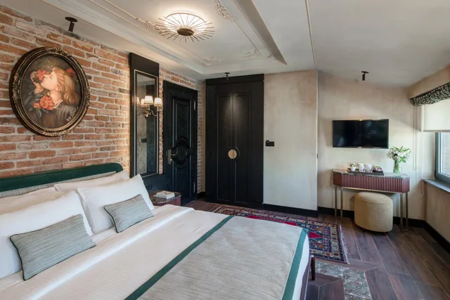 Deluxe, Double Bed, Lateral Side Sea View, Tria Hotel Istanbul 4/6