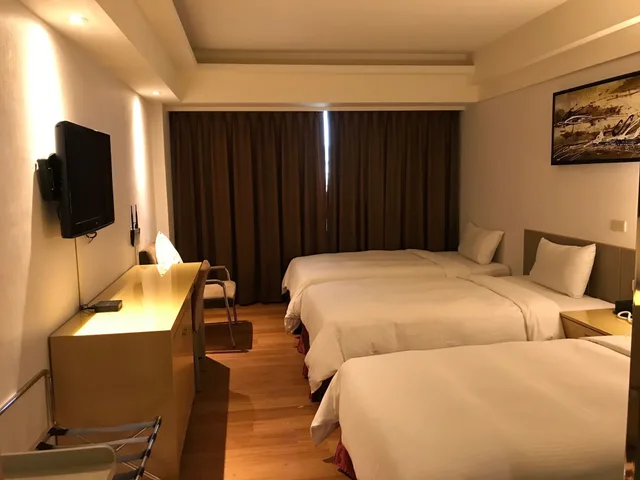 Room, Triple, 3 Beds, Delton Hotel 3/10