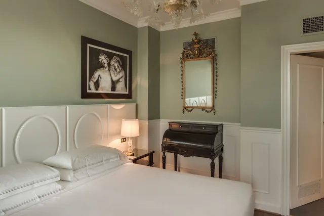 غرفة كلاسيكية ثلاثية بسرير كوين وسرير فردي، Plaza Hotel Lucchesi 2/4