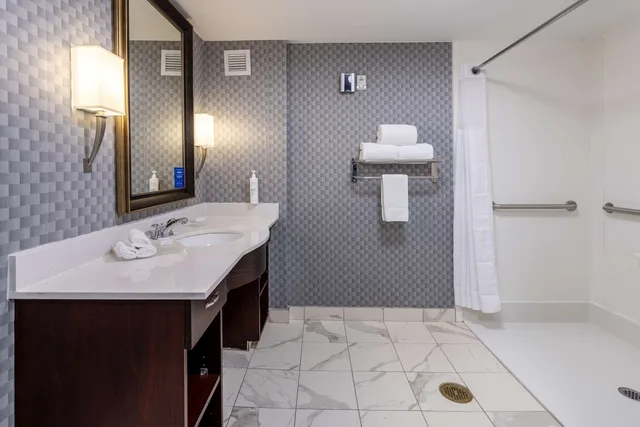 جناح بسرير كينج لذوي الإعاقة، Homewood Suites by Hilton Rochester/Greece, NY 6/8