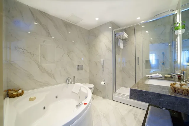 Suite, King Bed, Ramada By Wyndham Istanbul Taksim 6/8