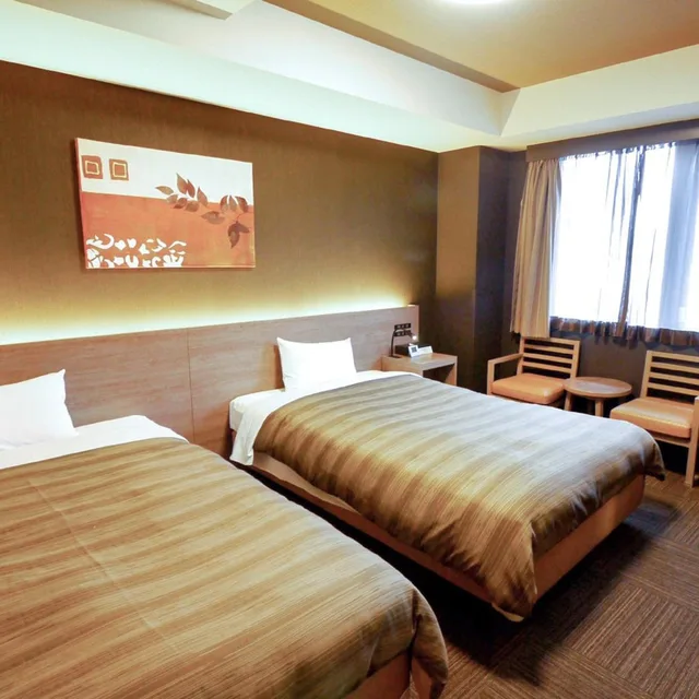 Room, Twin Beds, Lake View, Hotel Route Inn Kawaguchiko 2/4
