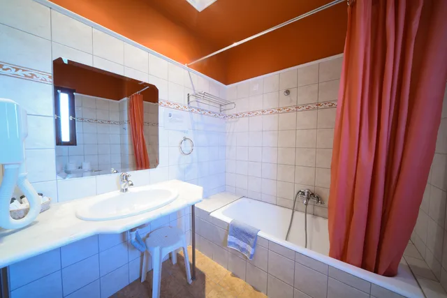 Room, Village View، Mont Helmos Hotel 5/5
