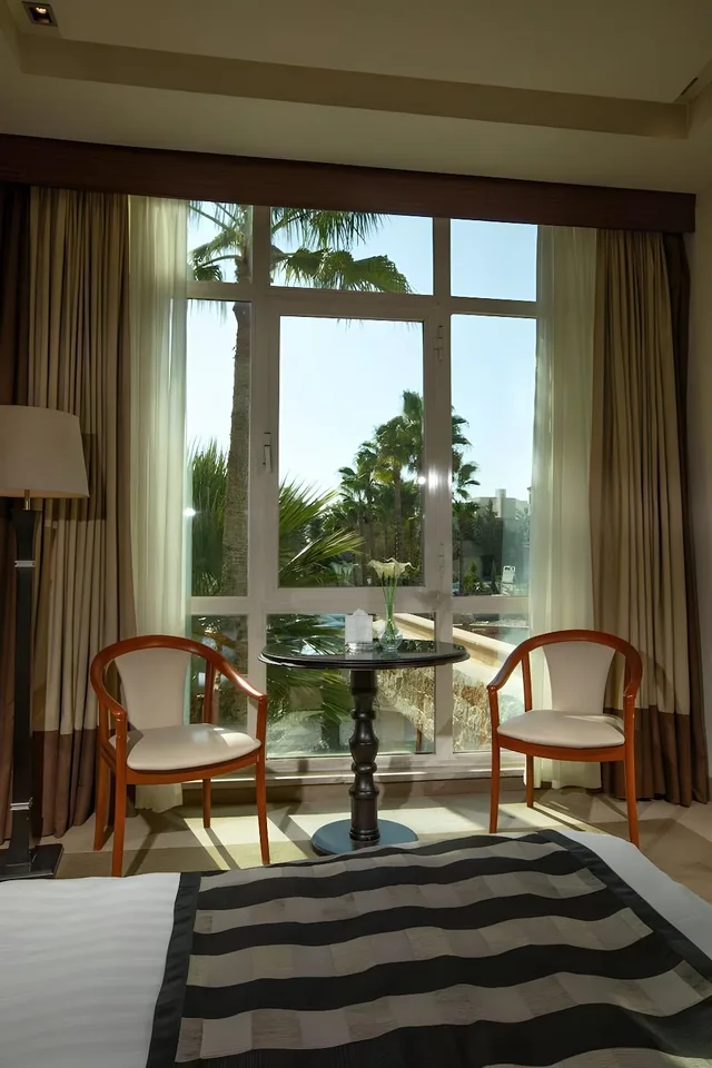 Deluxe, Single, Large Single Bed, Garden View، Century Park Hotel 1/1