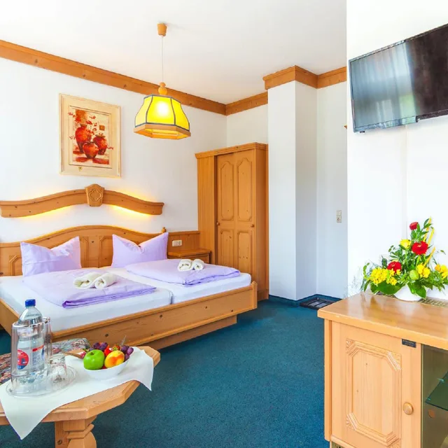 غرفة بسرير مزدوج بحمام خاص، Hotel restaurant Piccolo 5/10