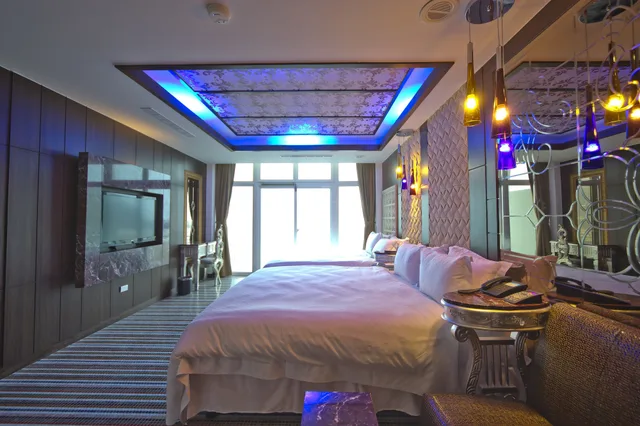 غرفة ديلوكس بسريرين كينج بإطلالة على الشاطئ، White House Beach Resort 4/7