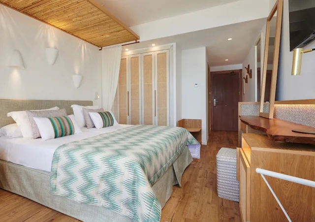 غرفة بسرير مزدوج بشرفة، El Somni Ibiza Dream Hotel by Grupotel 1/2