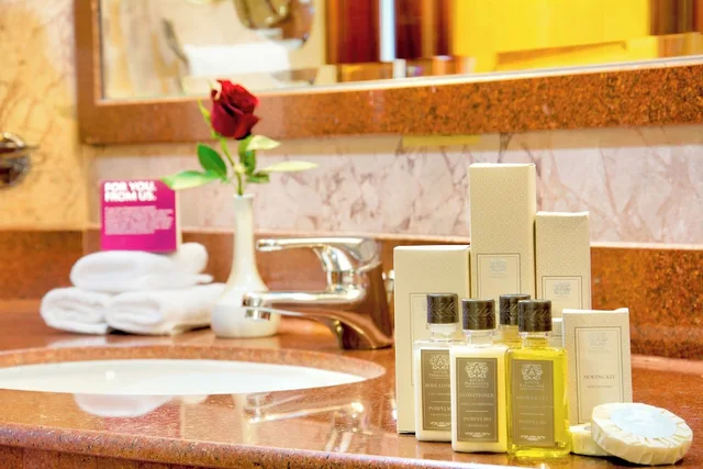 جناح بسريرين منفصلين للمدخنين، Crowne Plaza Resort Salalah 10/10
