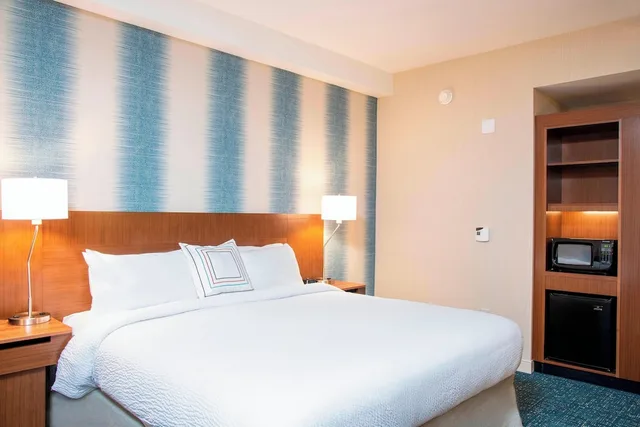 غرفة بسرير كينج لذوي الإعاقة، Fairfield Inn & Suites By Marriott Indianapolis Carmel 1/1
